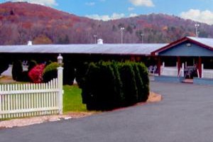 Pleasant Valley Motel West Stockbridge voted  best hotel in West Stockbridge