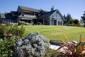 Poets Corner Lodge Waihi voted  best hotel in Waihi