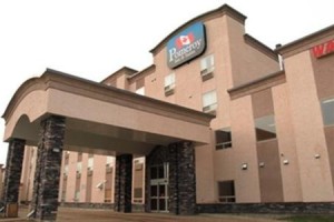 Pomeroy Inn & Suites Chetwynd Image