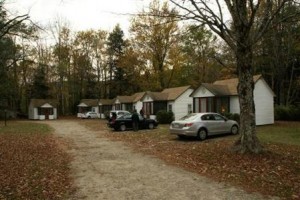 Profile Motel & Cottages Image