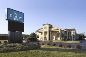 Quality Inn at the University voted 3rd best hotel in Conway 