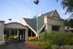 Quality Inn Greenfield Image