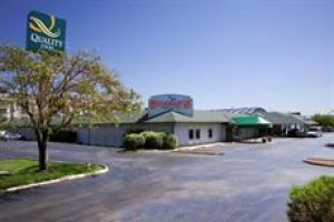 Quality Inn Maryland Heights Image