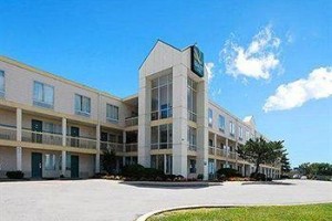 Quality Inn Merriam Image