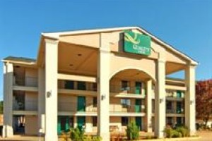 Quality Inn North Ridgeland Image