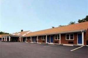 Quality Inn Raynham Image