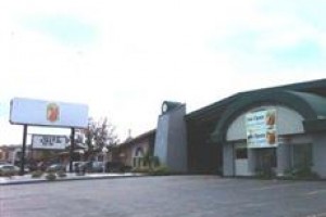 Quality Inn & Suites North Lima Image