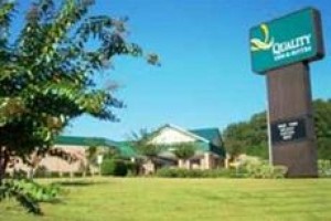 Quality Inn & Suites Ozark Image