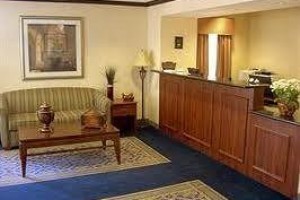 Quality Inn & Suites Plano Image