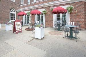 Queensbury Hotel voted  best hotel in Glens Falls