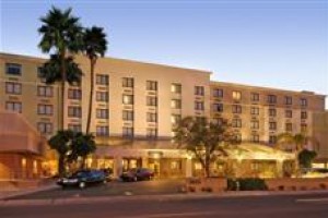 Radisson Hotel Phoenix City Center Image