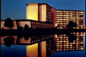 Ramada Hotel Kansas City Image