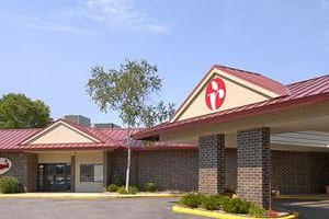 Ramada Rochester Image