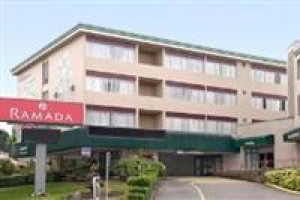 Ramada Hotel & Suites Metrotown Image