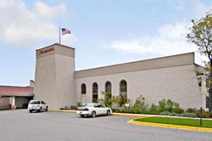 Ramada Hotel Northwest Minneapolis Image