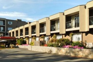 Ramada Victoria Hotel Image