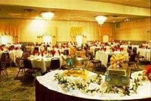 Ramada Inn Dayton Mall Image