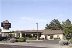 Red Lion Hotel Canyon Springs Image