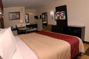 Red Roof Inn Chicago Naperville voted 9th best hotel in Naperville