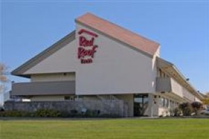 Red Roof Inn Chicago Downers Grove Image