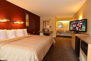 Red Roof Inn Hickory Image