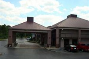 Red Roof Inn Kingsport Image