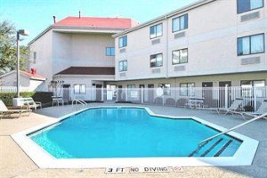 Red Roof Inn - El Paso West Image