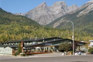 Red Tree Lodge voted 5th best hotel in Fernie