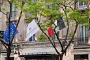 Renaissance Paris Hotel Le Parc Trocadero Image