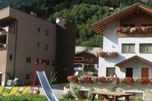 Hotel Residence La Val Image