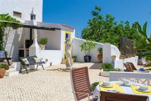 Rio Arade Algarve Accommodation Hotel Estombar Image