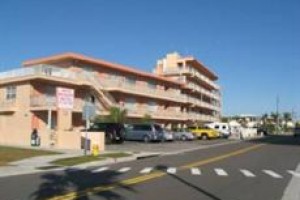 Ritz Resort Motel Image