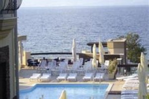 Blue Waves Resort voted 2nd best hotel in Malinska