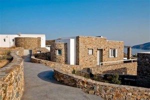 Rizes Hotel voted 2nd best hotel in Serifos