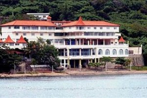 Robin's Bay Village and Beach Resort voted  best hotel in Saint Mary