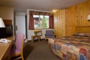 Rocky Mountain Ski Lodge Canmore Image