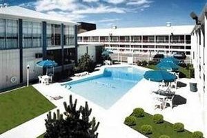 Rodeway Inn Downtown Convention Center Image