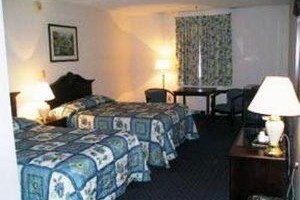 Rodeway Inn Amish Country Image
