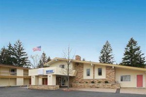 Econo Lodge Wisconsin Rapids voted 5th best hotel in Wisconsin Rapids