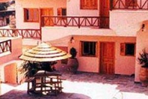 Romvi Holiday Apartments Tolo Image