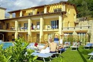 Rosmari Brenzone Image