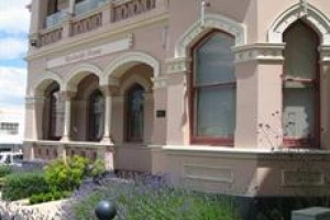 Roxburgh House Apartments Hobart Image