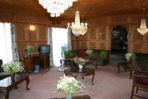 Royal Dandoo Palace House Boat Srinagar Image