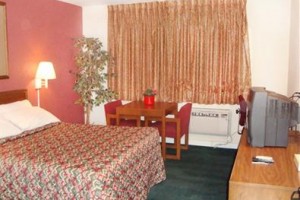 Royal Inn Vernon Image