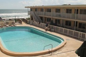 Sandy Shoes Beach Hotel Image