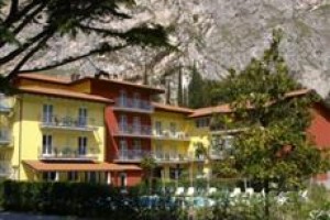 Santa Lucia Aktivhotel Nago-Torbole Image