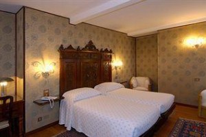 Hotel Saturnia & International Image