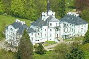 Schlosshotel Burg Schlitz Hohen Demzin Image