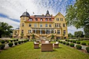 Schlosshotel Kuhlen-Wendorf Image