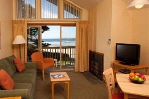 Schooner's Cove Inn voted 8th best hotel in Cannon Beach